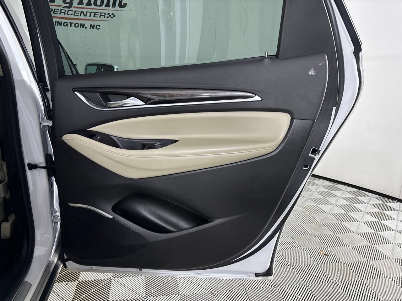 Used 2019 Buick Enclave Premium w/ Experience Buick Package AWD/4WD image 25