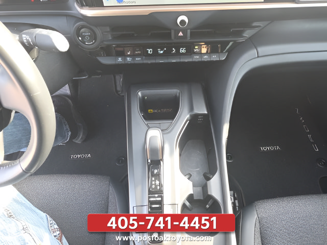 Used 2023 Toyota Crown AWD/4WD image 16