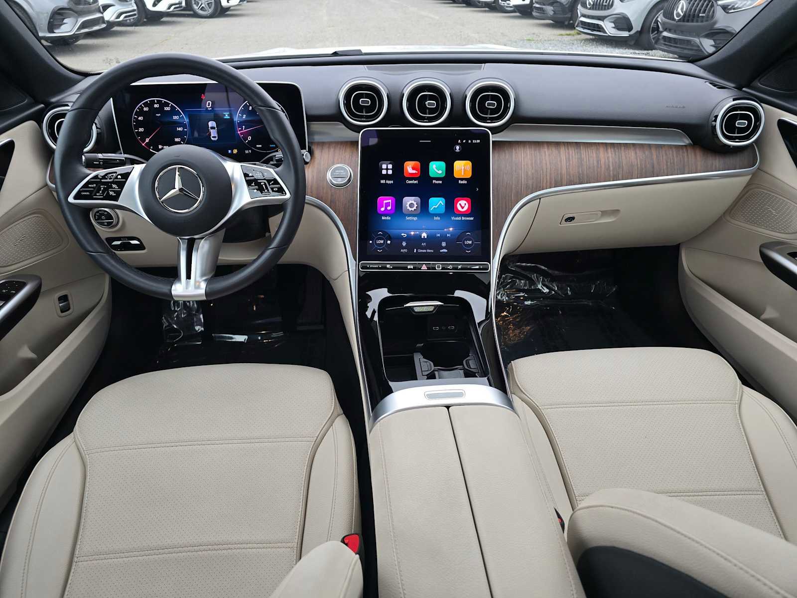 Used 2025 Mercedes-Benz C 300 Sedan image 19