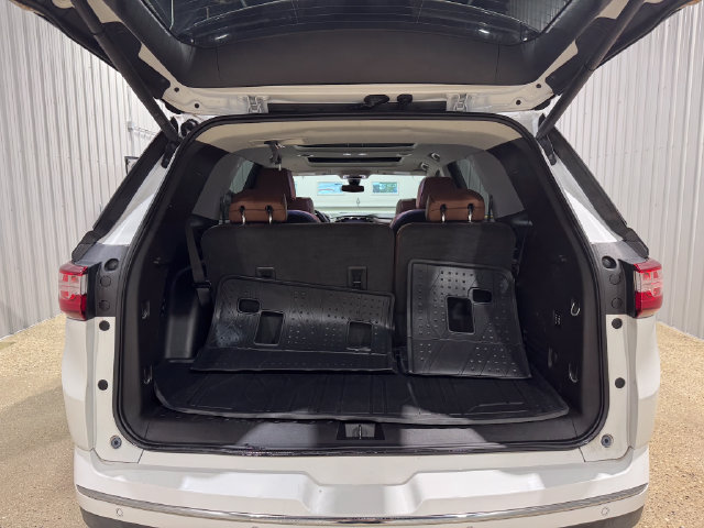 Used 2019 Chevrolet Traverse High Country w/ LPO, Floor Liner Package AWD/4WD image 31