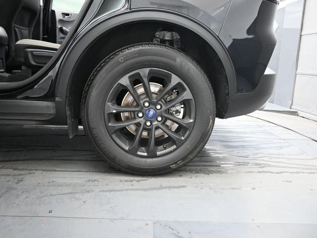 Certified 2022 Ford Escape SE image 20