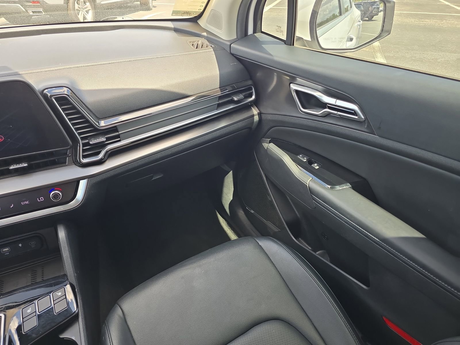 Used 2023 Kia Sportage EX image 12