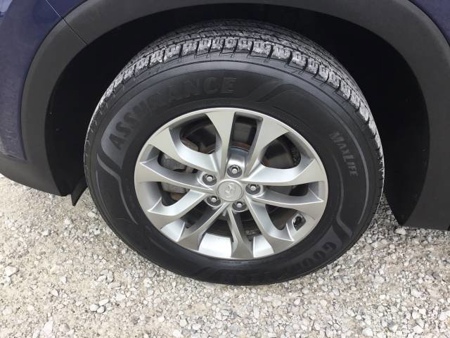 Used 2019 Hyundai Santa Fe SE image 10