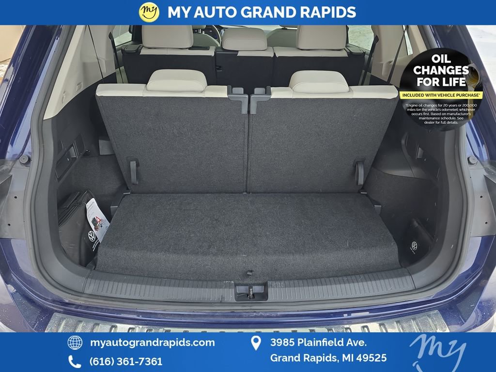 Used 2023 Volkswagen Tiguan SE w/ Panoramic Sunroof Package image 27