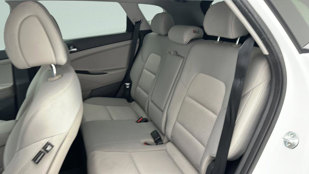 Used 2017 Hyundai Tucson SE AWD/4WD image 10