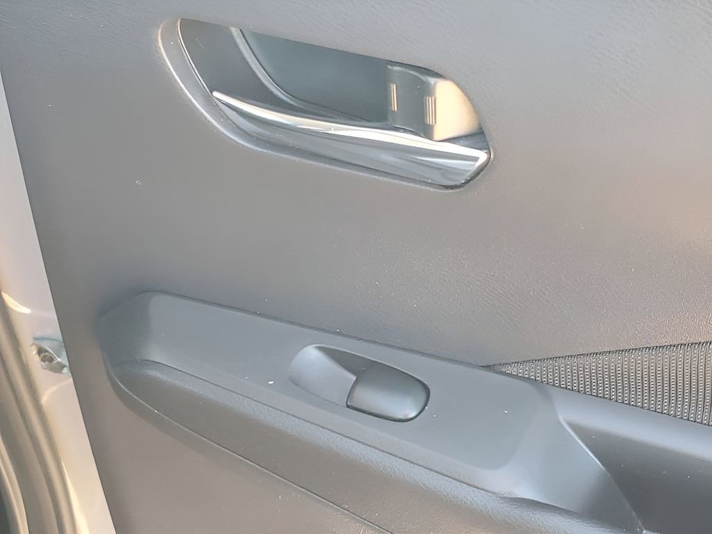 Used 2022 Nissan Kicks SV image 45