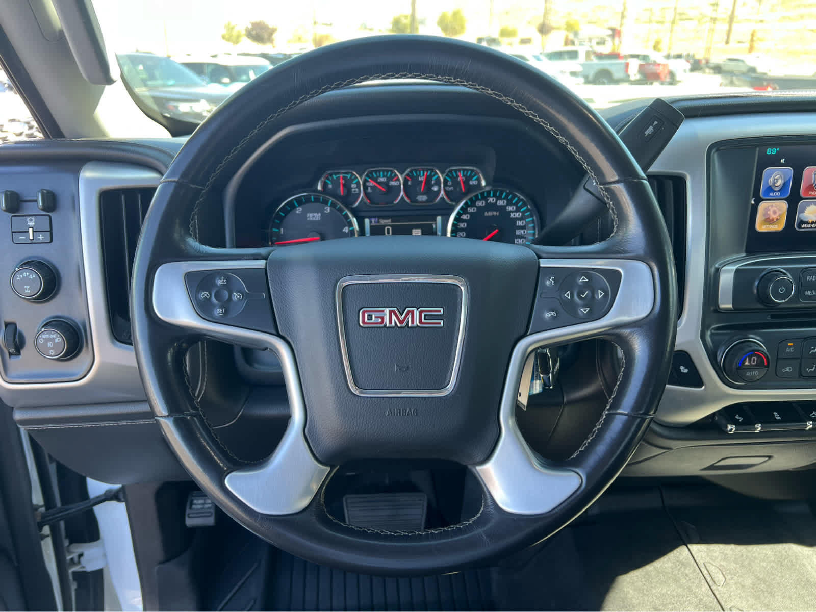 Used 2018 GMC Sierra 2500 SLT w/ Duramax Plus Package AWD/4WD image 19