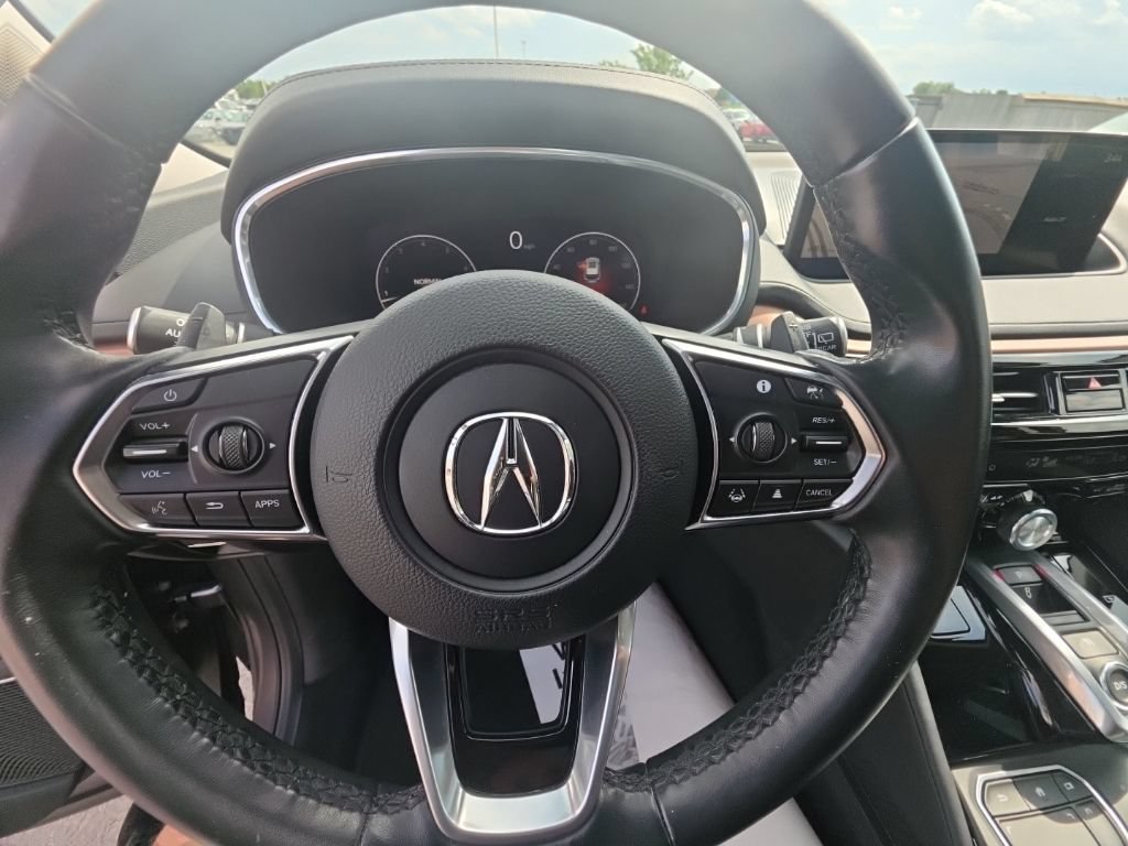 Used 2022 Acura MDX SH-AWD w/ Technology Package image 16