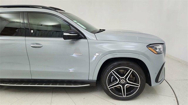 Used 2025 Mercedes-Benz GLS 450 4MATIC image 8