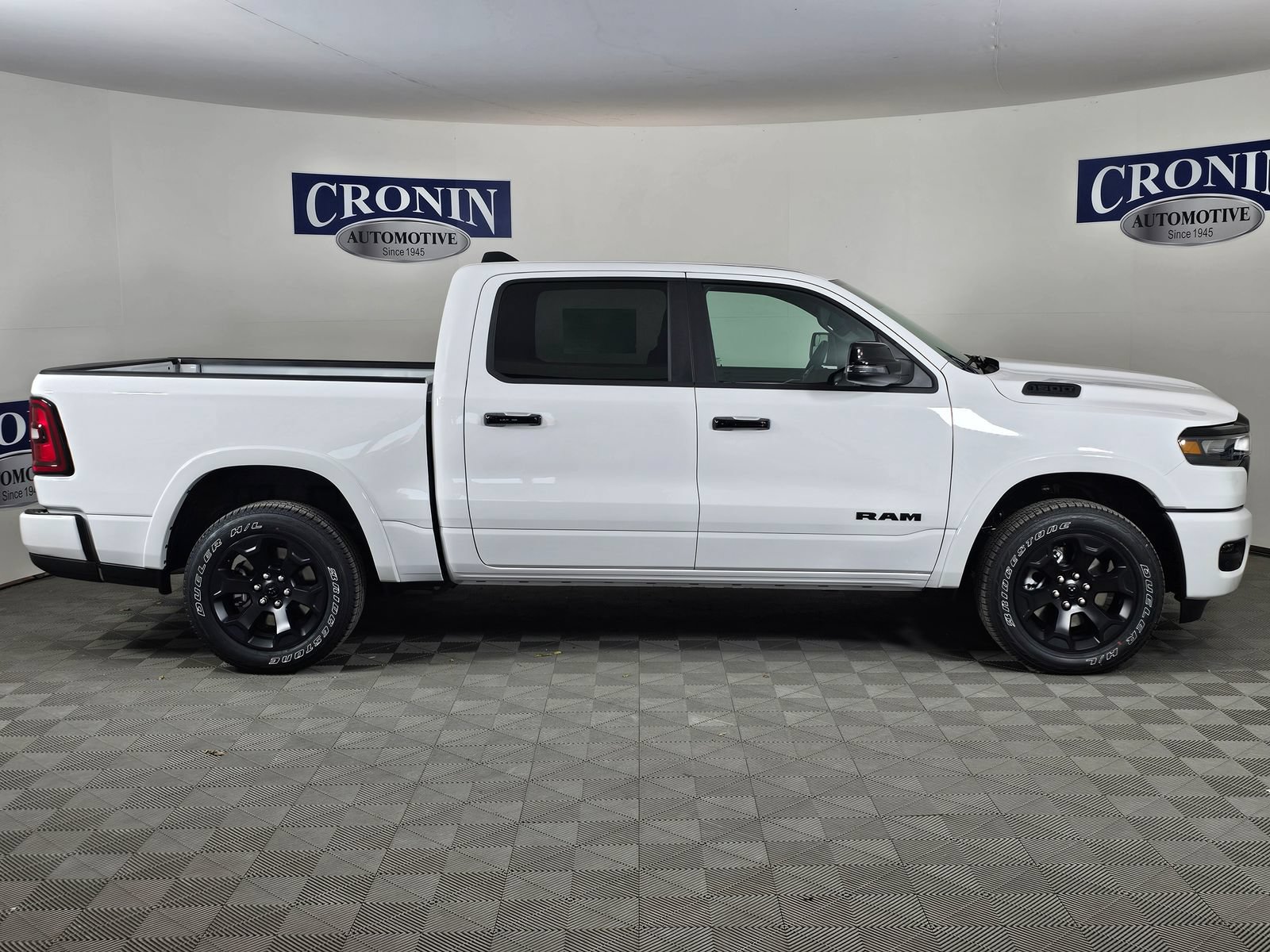 New 2026 RAM 1500 Big Horn AWD/4WD image 6