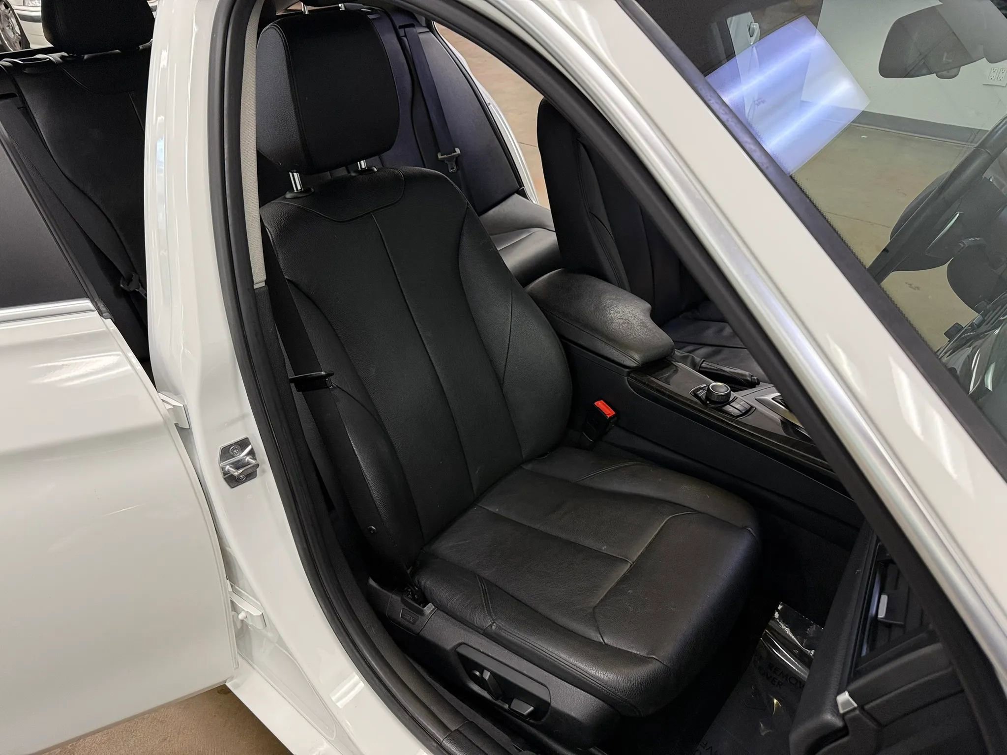 Used 2015 BMW 328d xDrive Wagon image 12