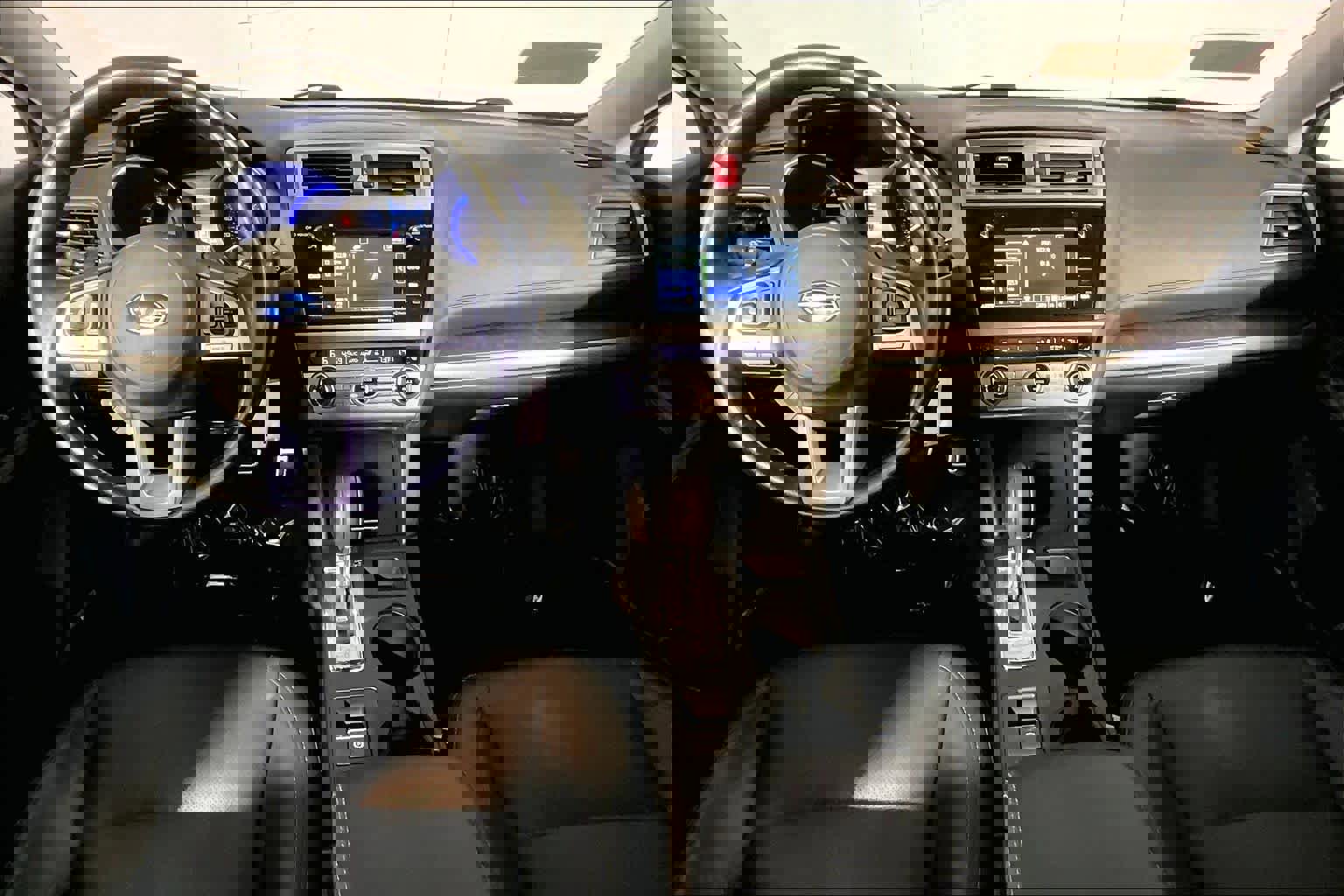 Used 2016 Subaru Outback 3.6R Limited image 16