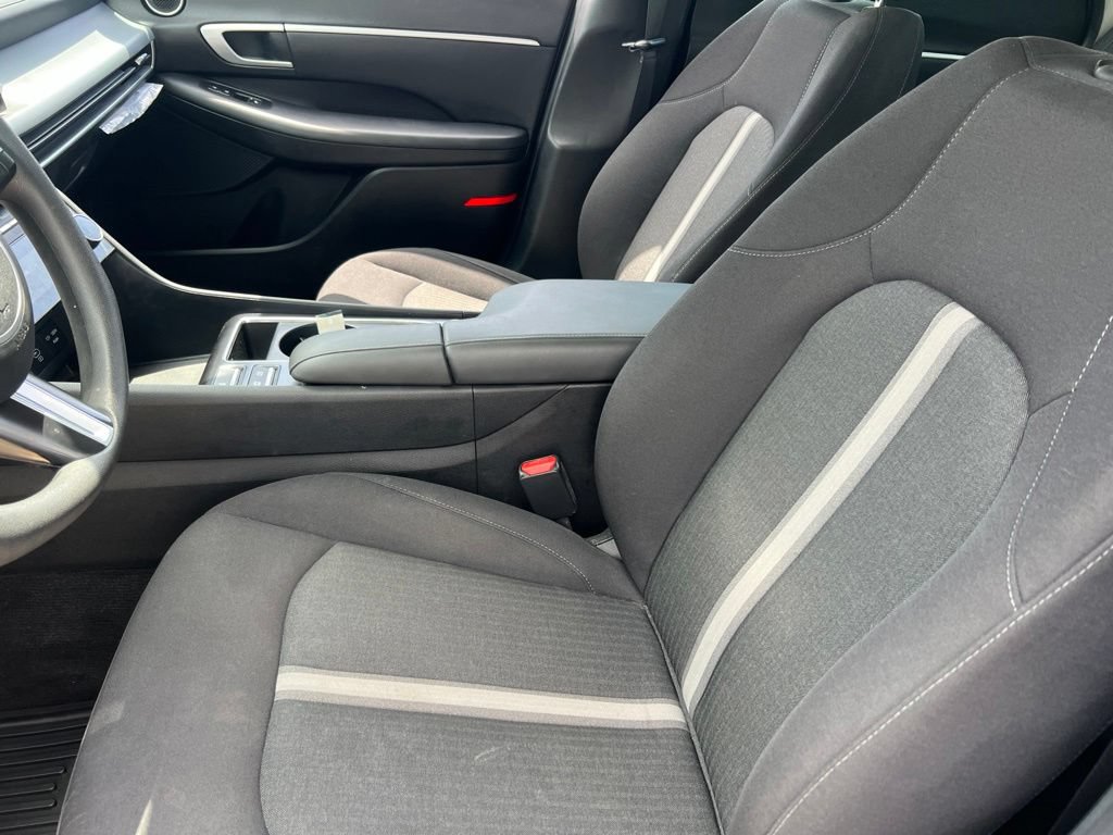 Used 2025 Hyundai Sonata SEL FWD image 9