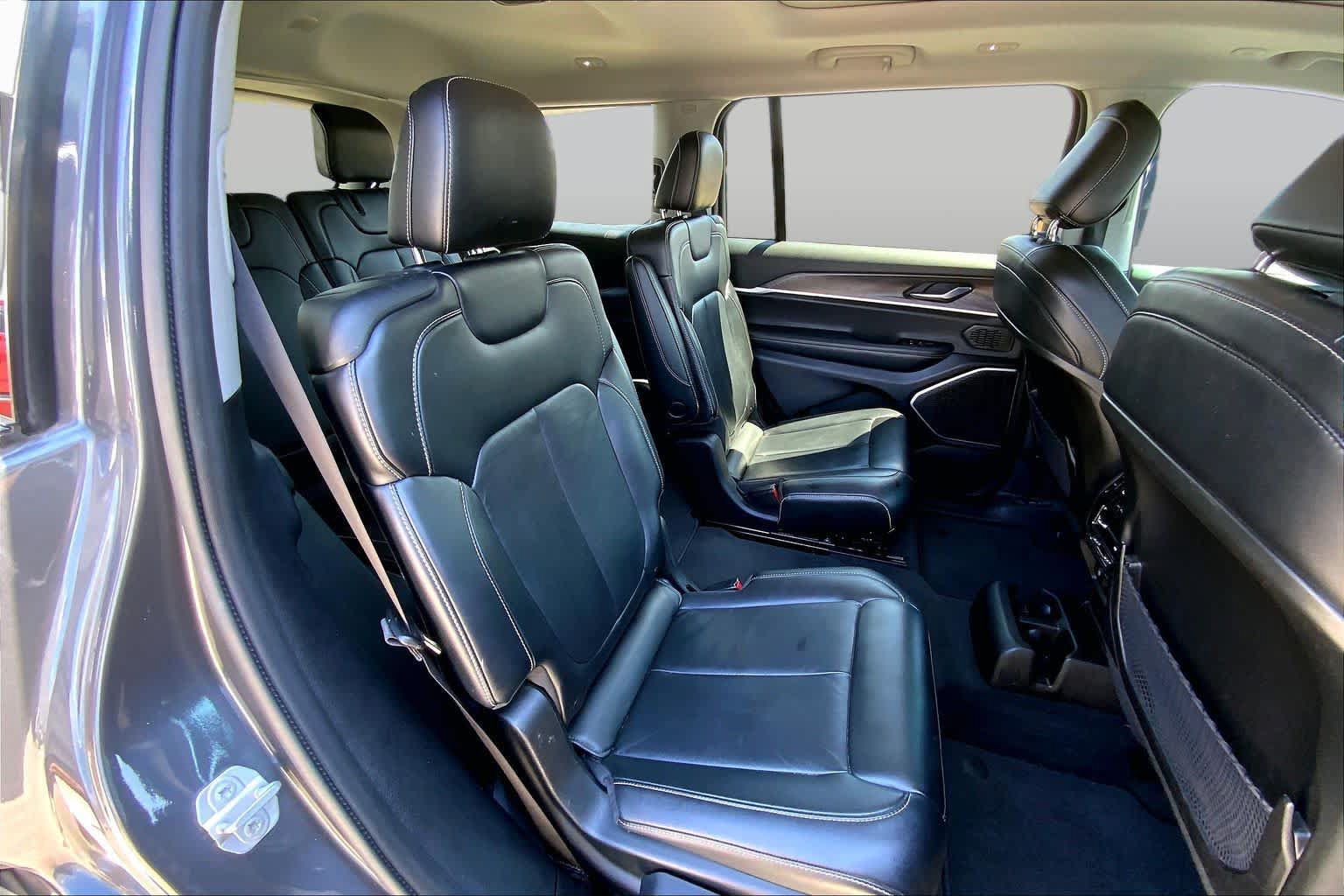 Used 2021 Jeep Grand Cherokee L Limited RWD image 20