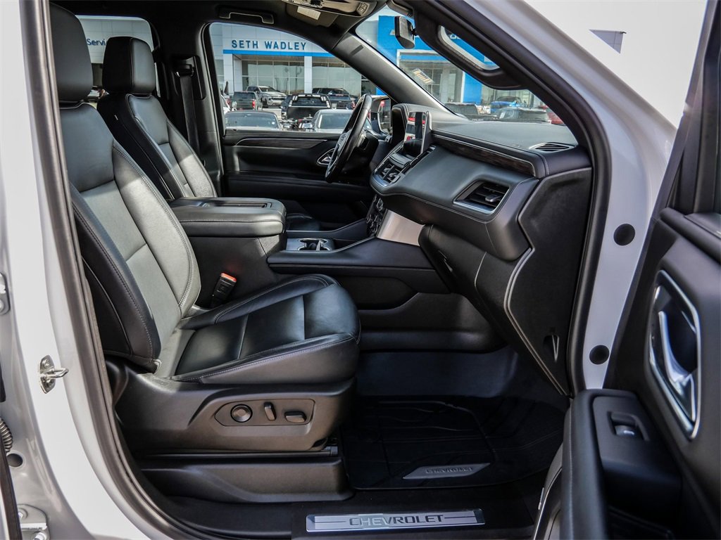 Used 2021 Chevrolet Tahoe Z71 w/ Luxury Package image 15