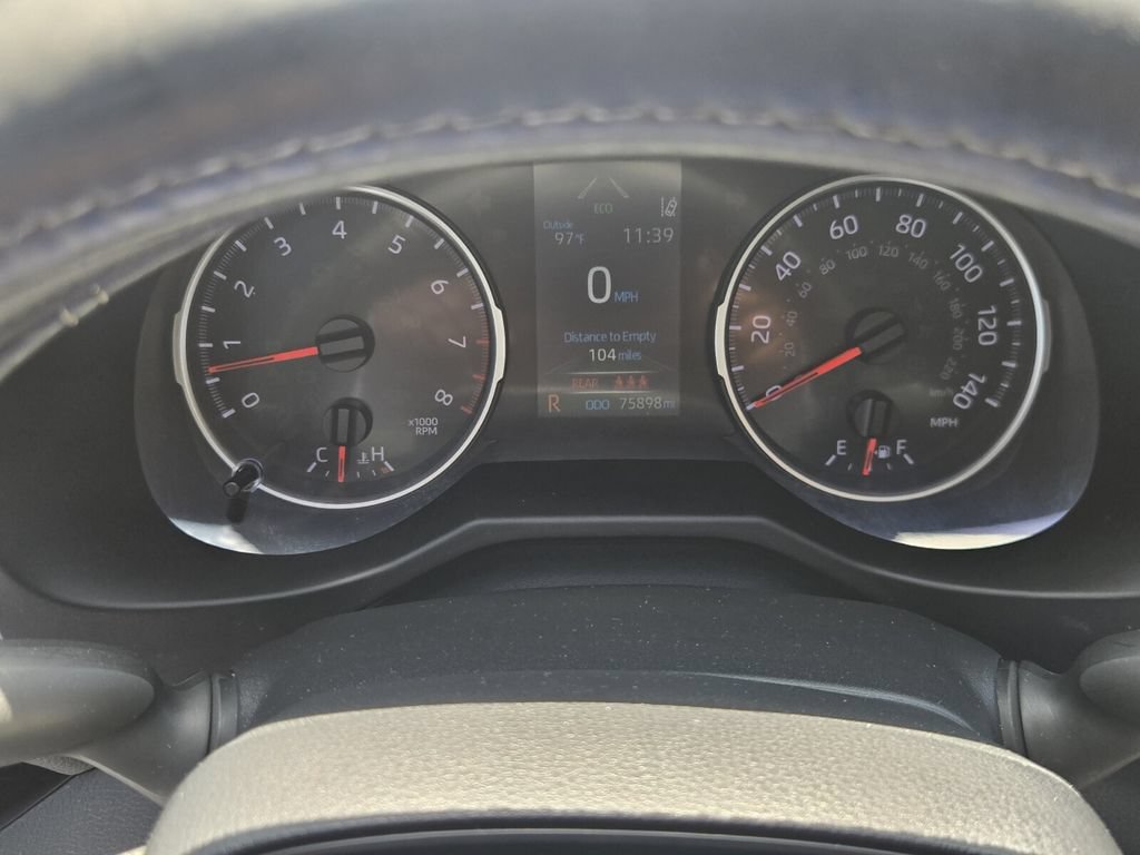 Used 2022 Toyota RAV4 LE FWD image 23