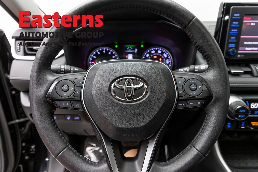 Used 2020 Toyota RAV4 XLE Premium AWD/4WD image 10