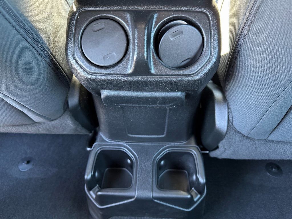 Used 2018 Jeep Wrangler Unlimited Sport AWD/4WD image 20