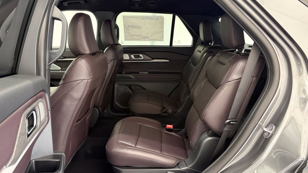 New 2027 Ford Explorer Platinum AWD/4WD image 18