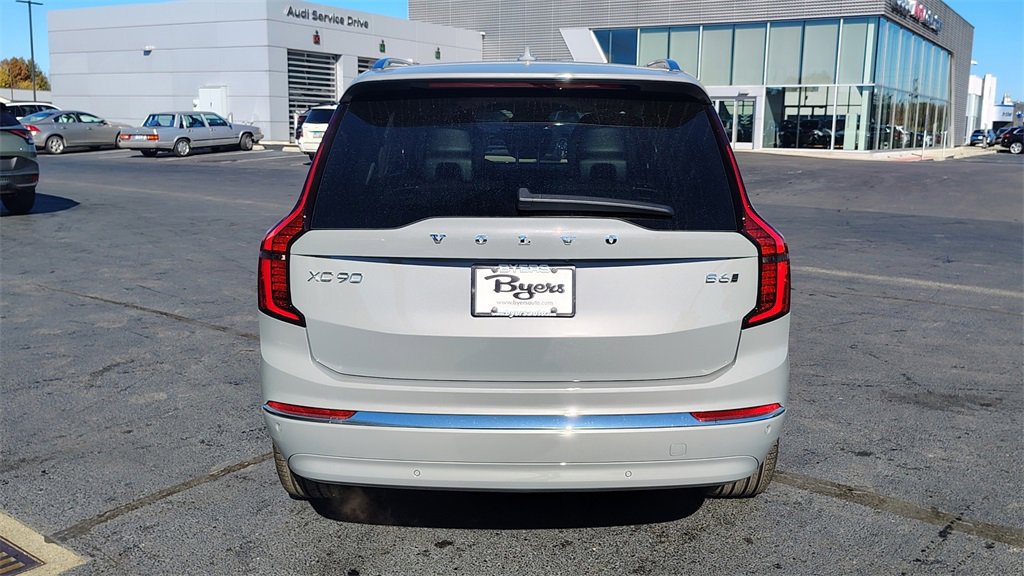 New 2026 Volvo XC90 B6 Plus image 37