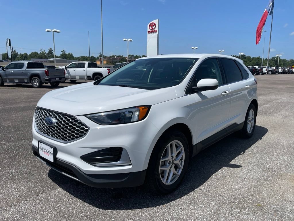 Used 2023 Ford Edge SEL AWD/4WD image 3