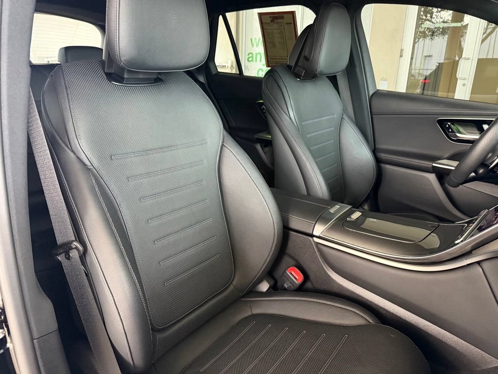 Used 2024 Mercedes-Benz GLC 43 AMG 4MATIC image 23