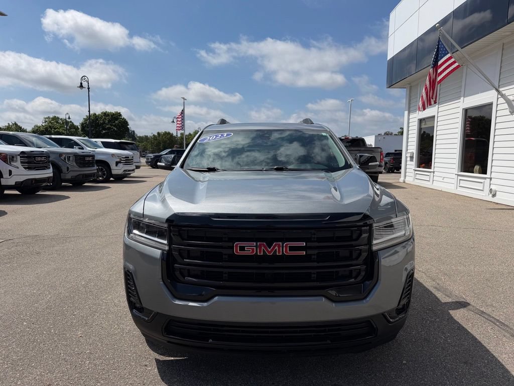 Certified 2023 GMC Acadia SLT w/ Elevation Edition FWD image 2
