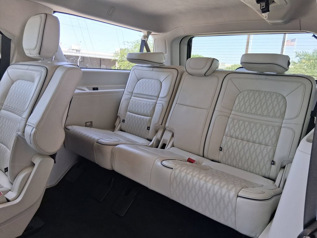 Used 2023 Lincoln Navigator L Black Label AWD/4WD image 25