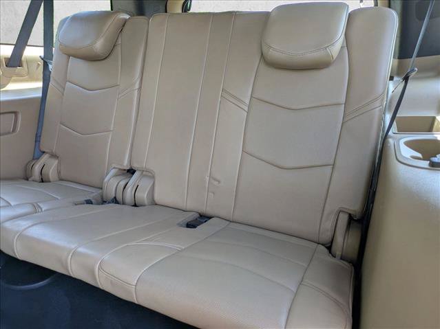 Used 2018 Cadillac Escalade ESV Platinum AWD/4WD image 23