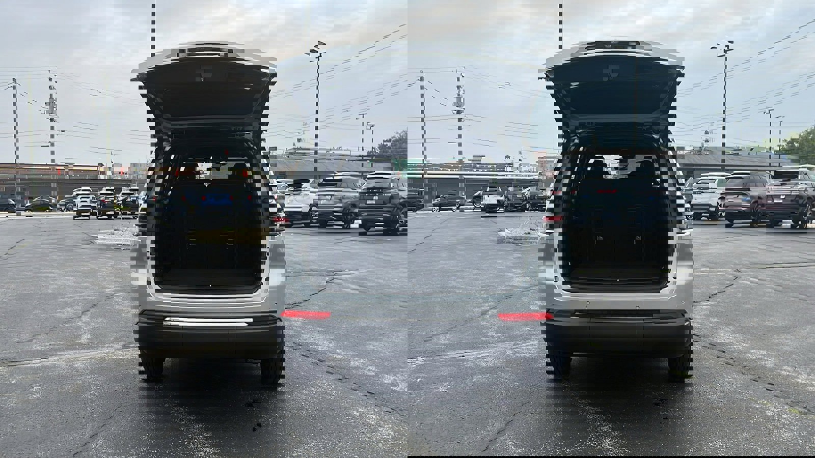 Used 2024 Jeep Grand Cherokee L Limited w/ Luxury Tech Group II image 39