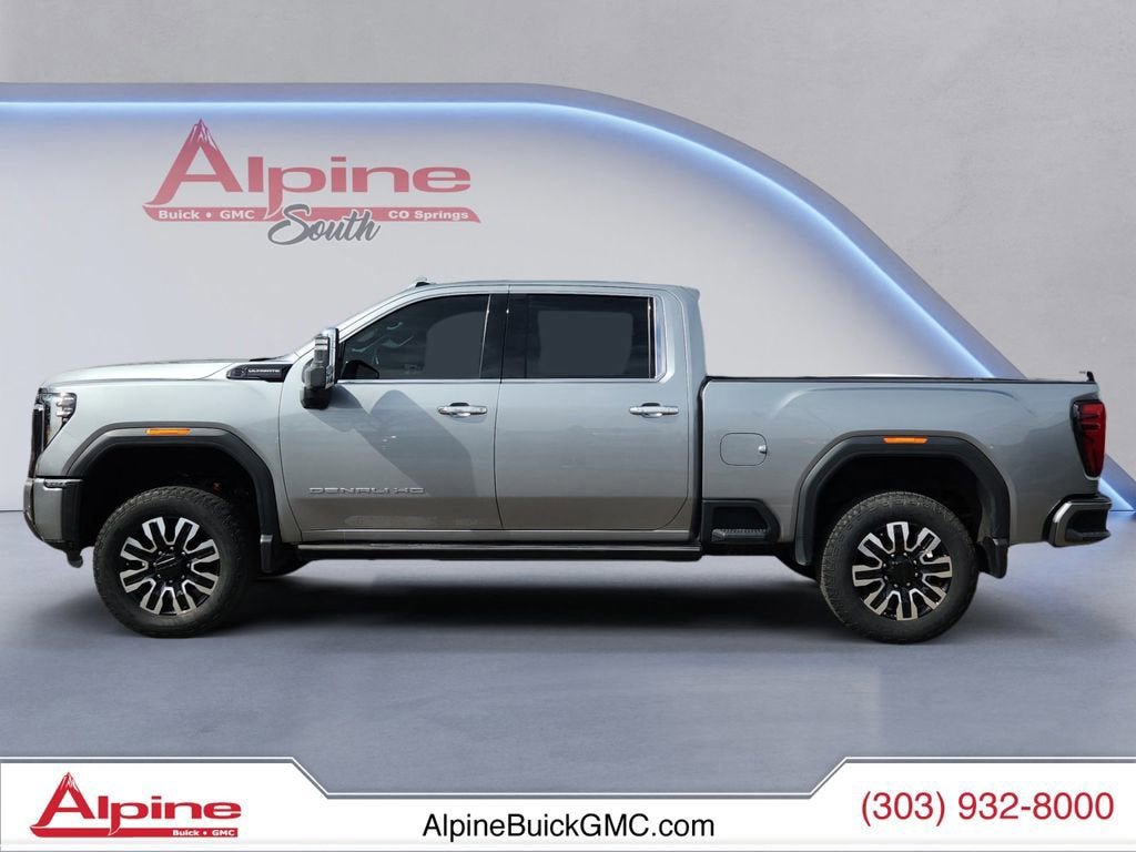 Used 2024 GMC Sierra 2500 Denali Ultimate AWD/4WD image 2