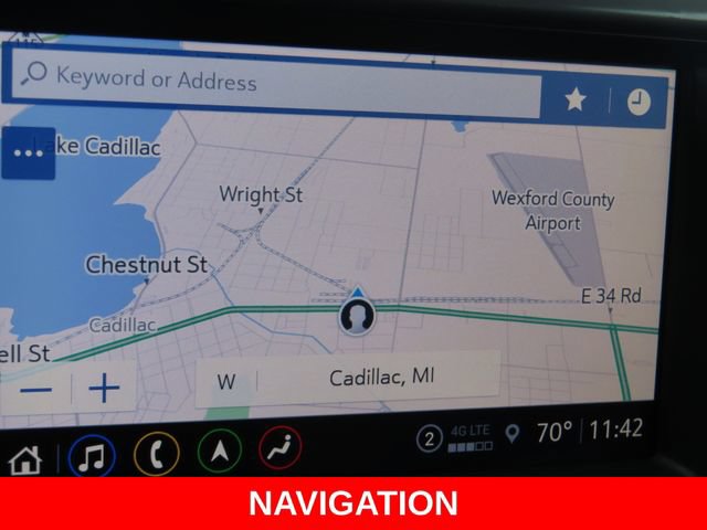 Used 2023 GMC Acadia AT4 w/ Technology Package AWD/4WD image 6
