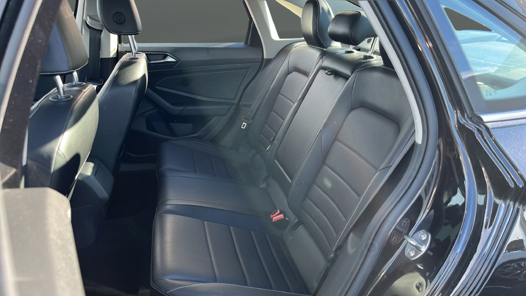 Used 2022 Volkswagen Jetta SE FWD image 23