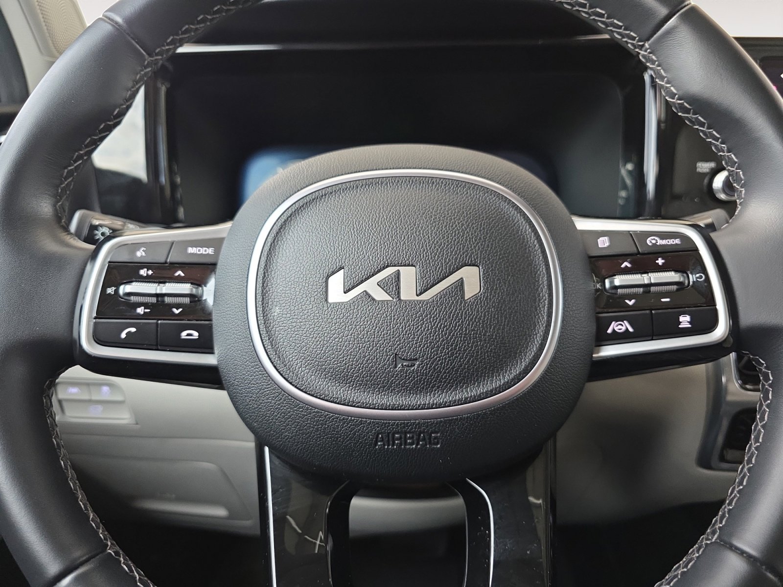 Certified 2023 Kia Sorento SX image 11
