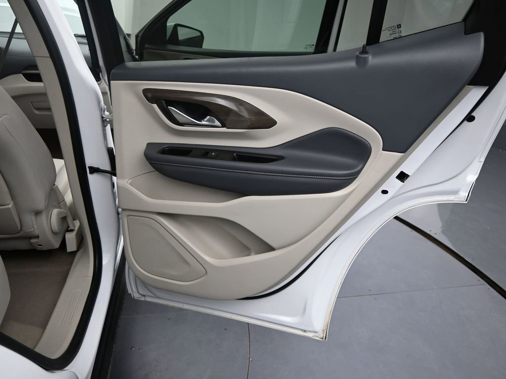 Used 2023 GMC Terrain Denali w/ Denali Premium Package AWD/4WD image 21