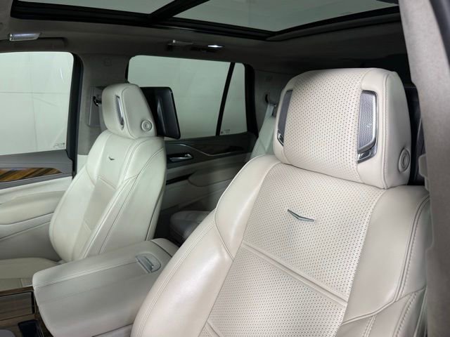 Used 2024 Cadillac Escalade Sport Platinum AWD/4WD image 17
