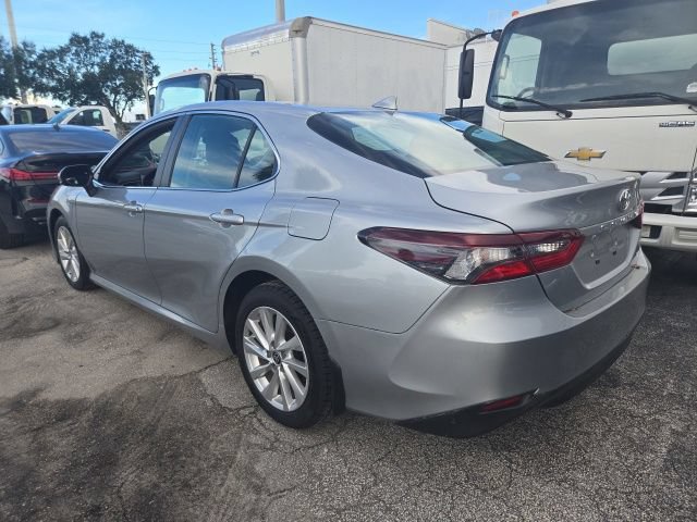 Used 2023 Toyota Camry LE FWD image 2