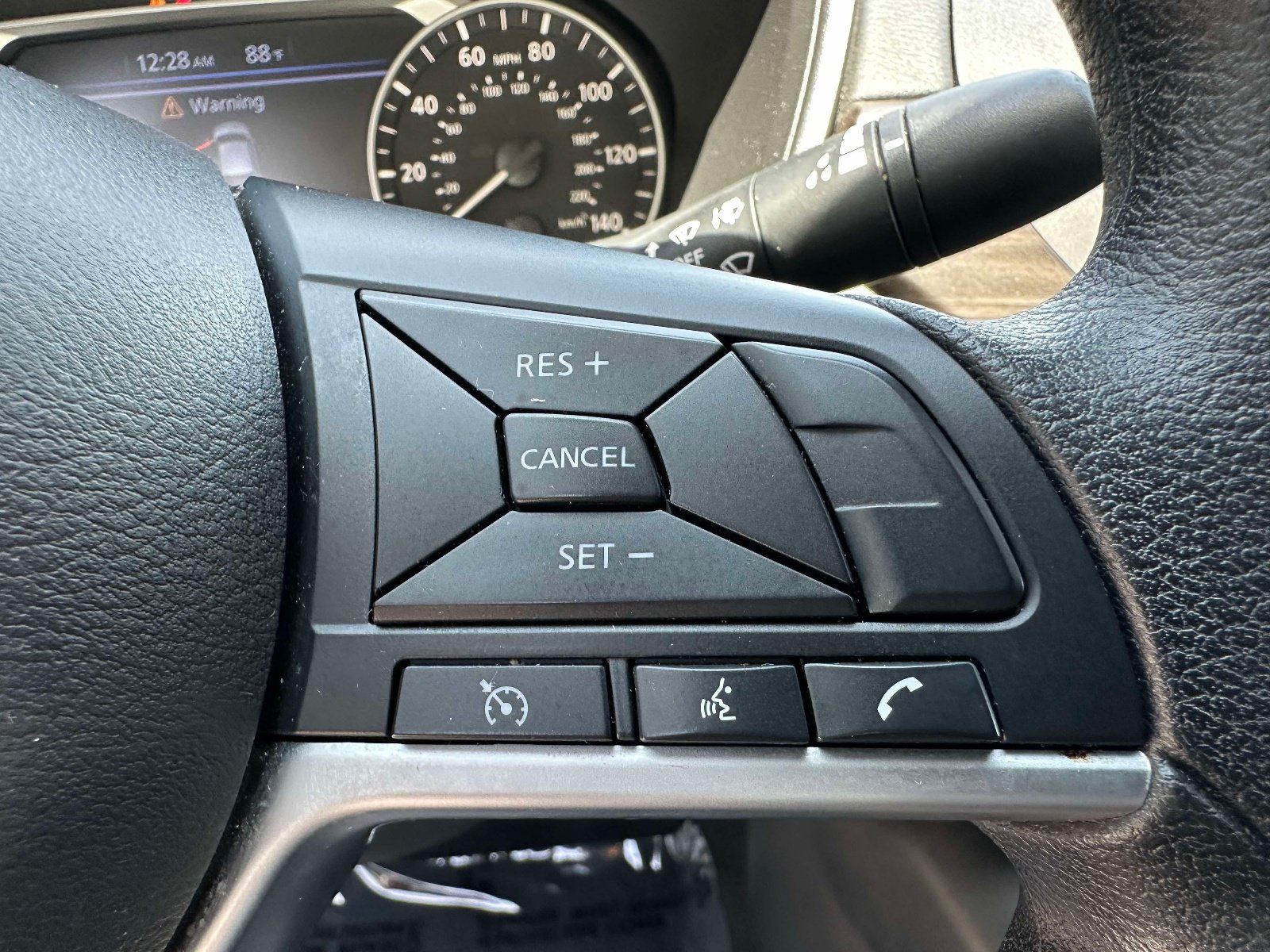 Used 2024 Nissan Altima 2.5 SV FWD image 14