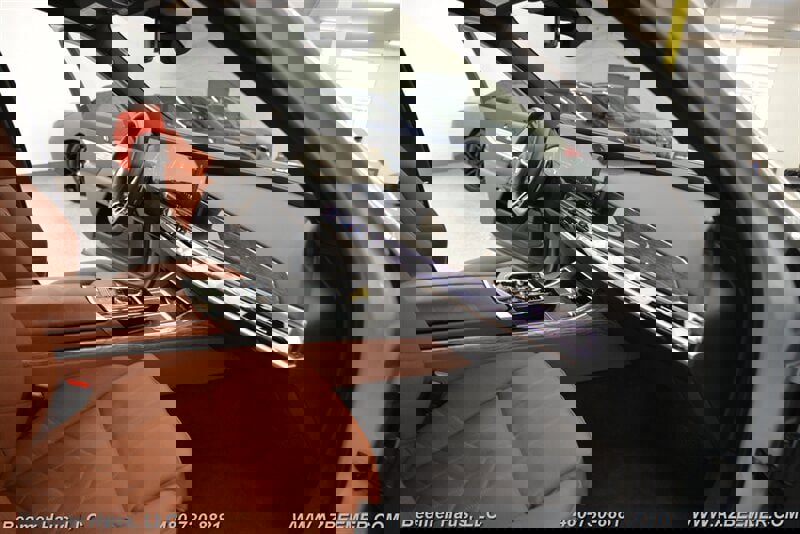 Used 2023 BMW 760i xDrive w/ Parking Assistance Package image 19