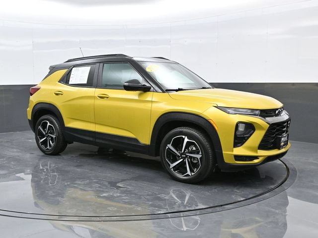 Used 2023 Chevrolet TrailBlazer RS w/ Sun and Liftgate Package AWD/4WD image 1