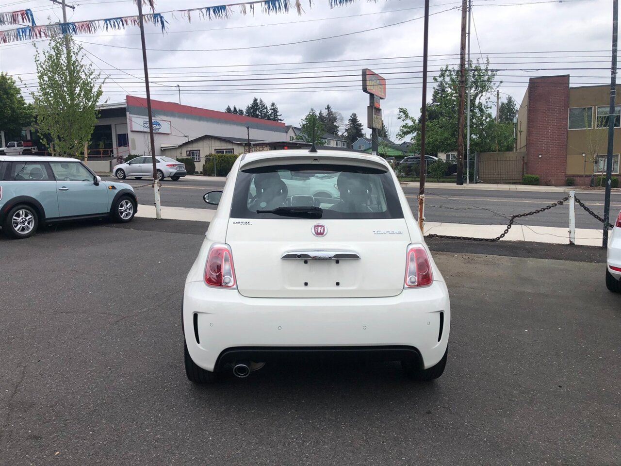 Used 2018 FIAT 500 Lounge FWD image 5