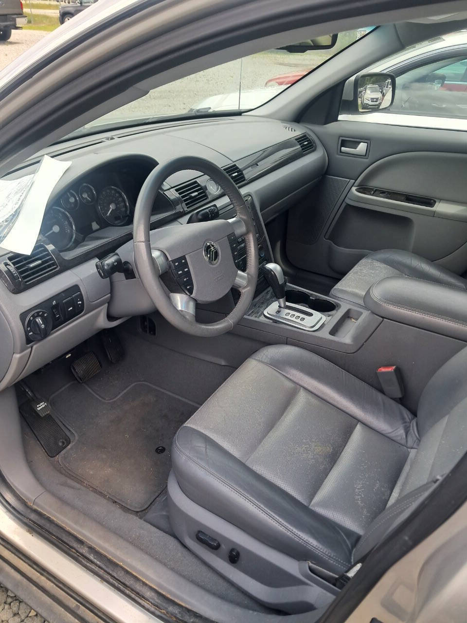 Used 2007 Mercury Montego Premier FWD image 2
