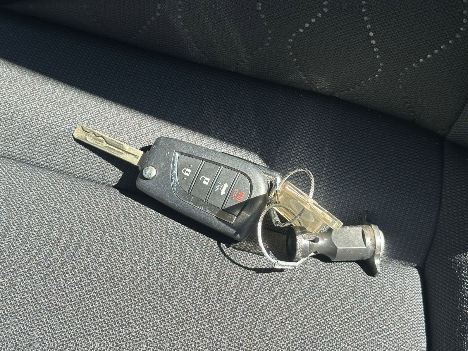 Used 2025 Toyota Corolla LE image 21