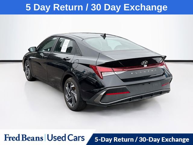 Certified 2025 Hyundai Elantra Sport FWD image 6