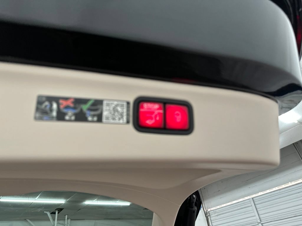 New 2027 Mercedes-Benz EQS 400 4MATIC SUV image 28