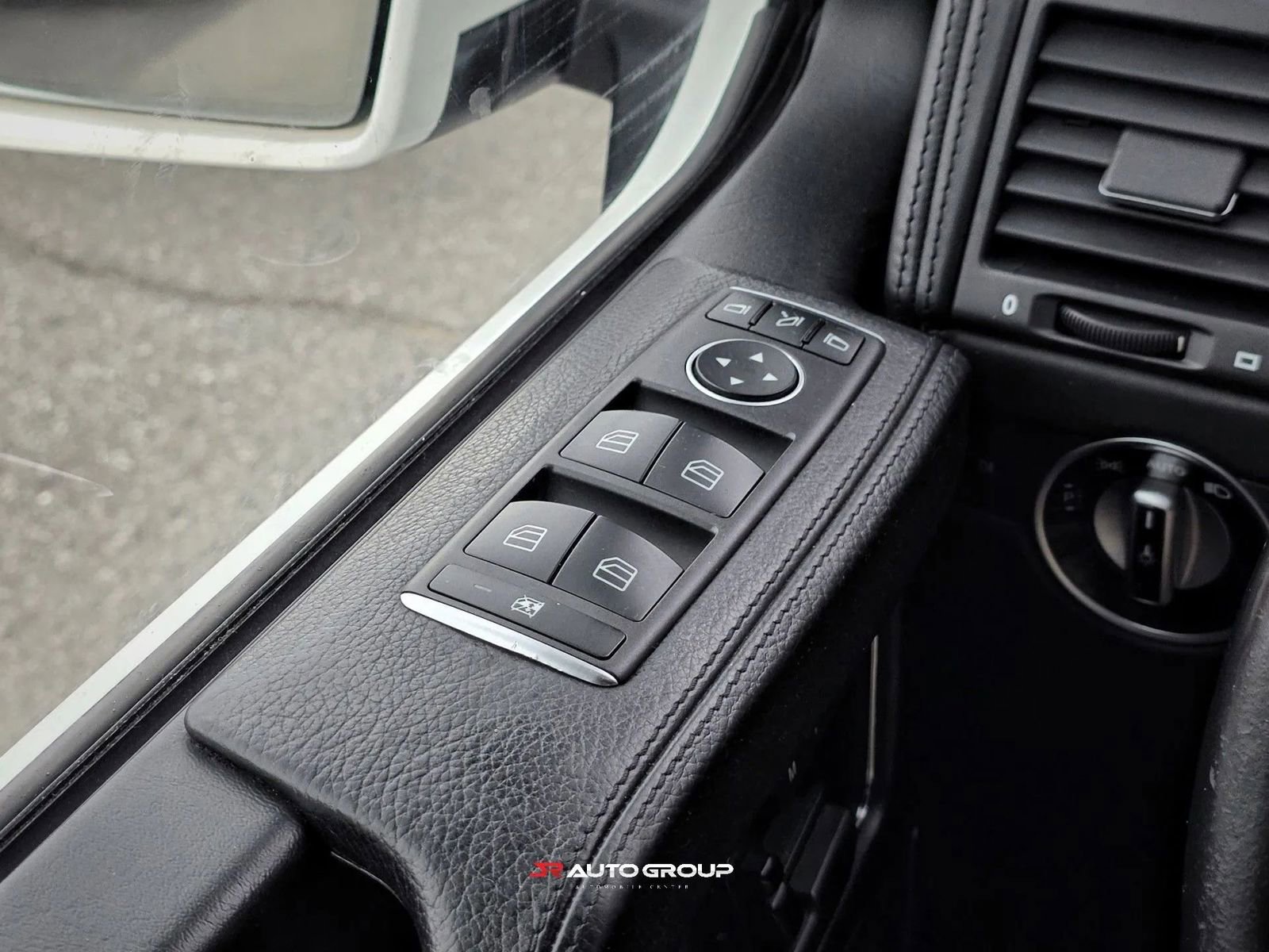 Used 2017 Mercedes-Benz G 65 AMG 4MATIC image 25