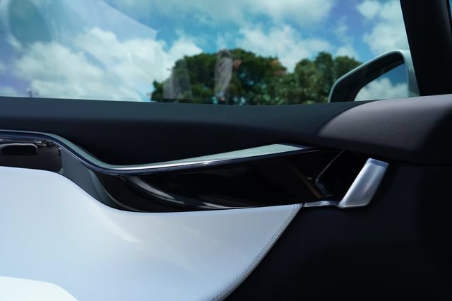 Used 2019 Tesla Model X Long Range AWD/4WD image 39