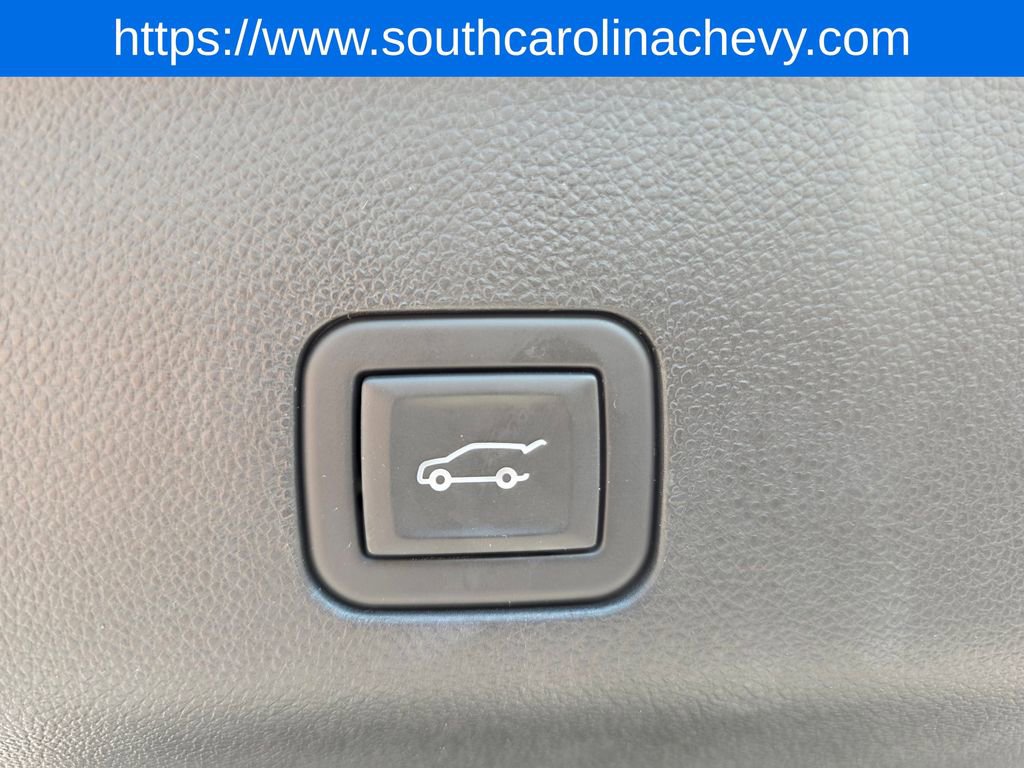 Used 2024 GMC Yukon Denali Ultimate AWD/4WD image 36