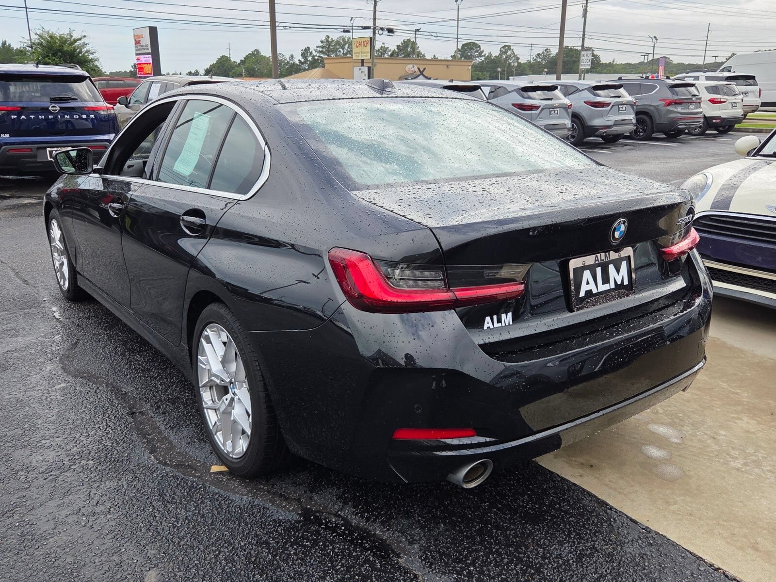 Used 2025 BMW 330i Sedan RWD image 10
