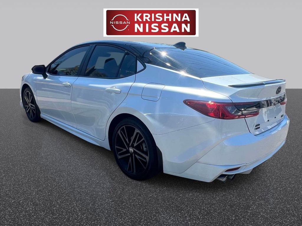 Used 2025 Toyota Camry LE AWD/4WD image 7